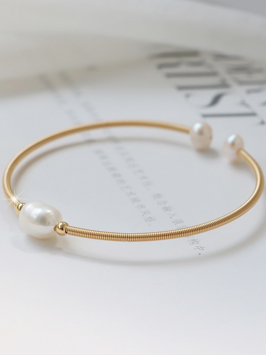 Delicate Pearl Bangle